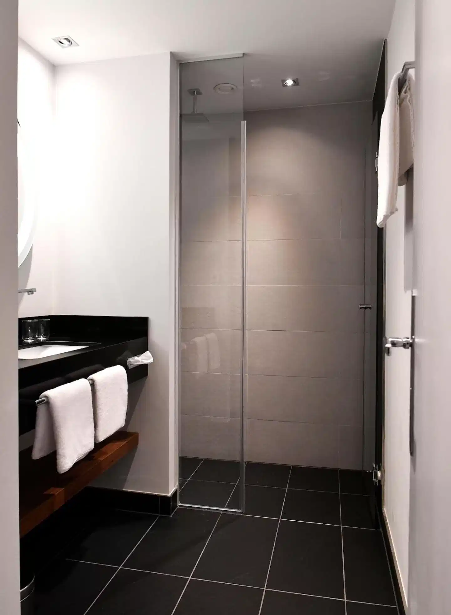 Hotel Elephant Weimar, Autograph Collection Badezimmer