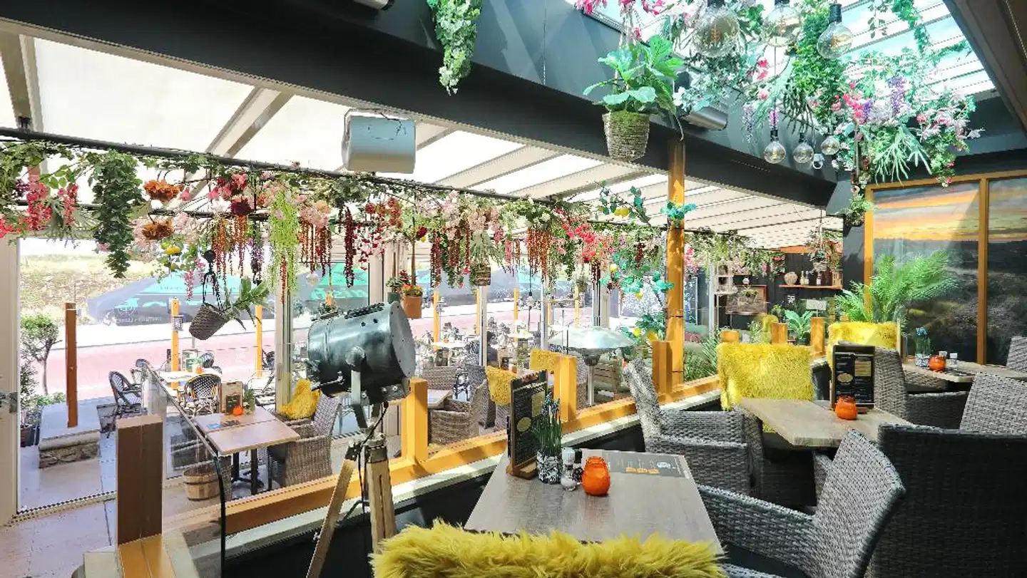 Two Brothers Noordwijk Beach Hotel Restaurant