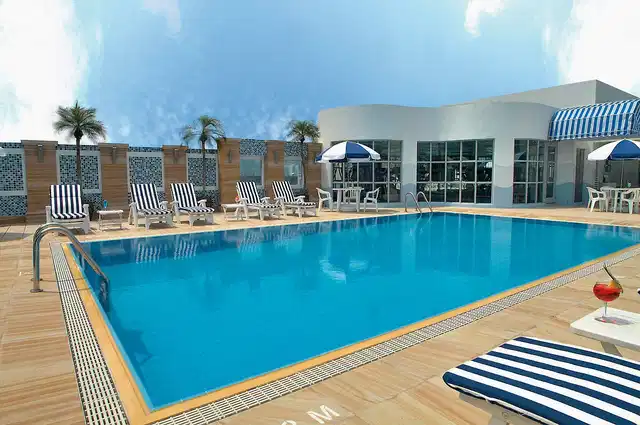 Metropark Kowloon Pool