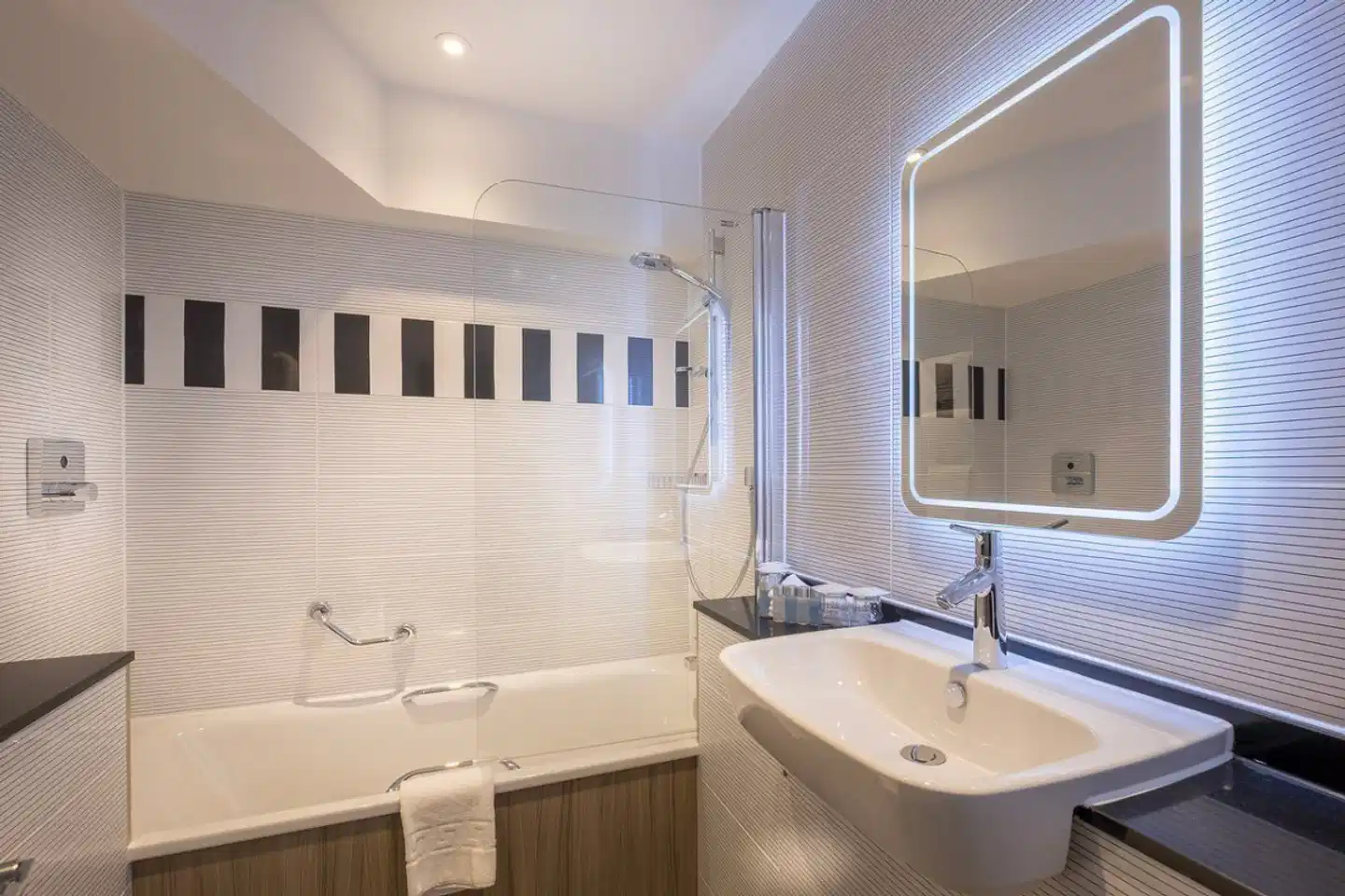 The Royal National Hotel Badezimmer