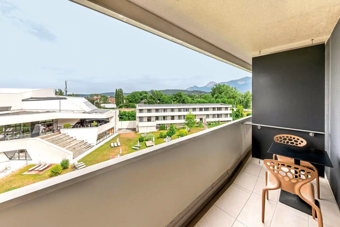 Thermenhotel Karawankenhof Terrasse