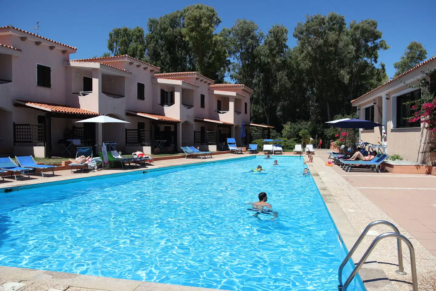 Marina Manna Hotel and Club Village Pool