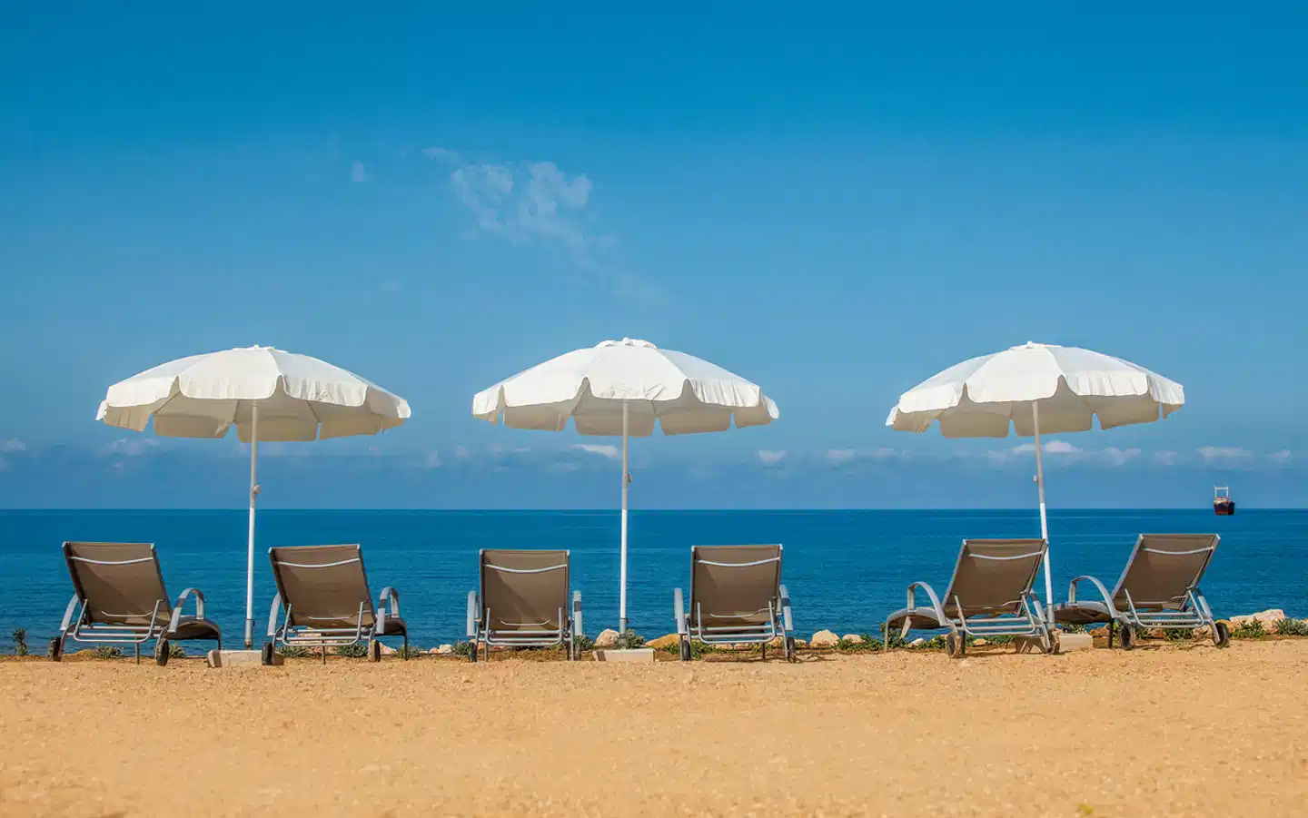 Tsokkos King Evelthon Beach Hotel & Resort Strand