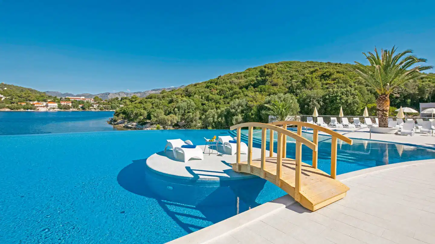 Aminess Port9 Residence Pool