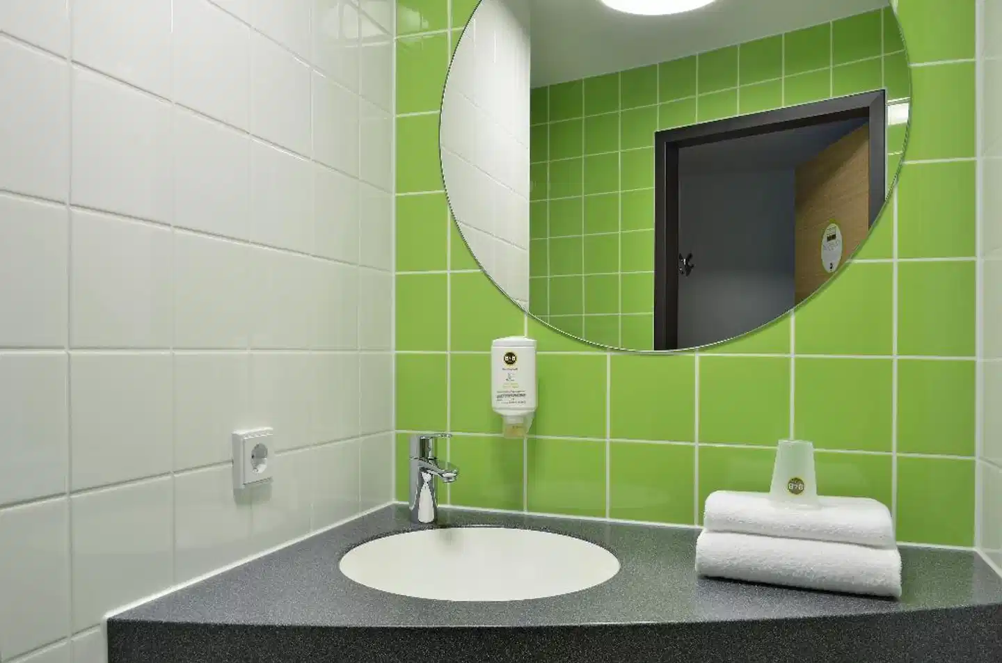 B&B Hotel Lübeck Badezimmer