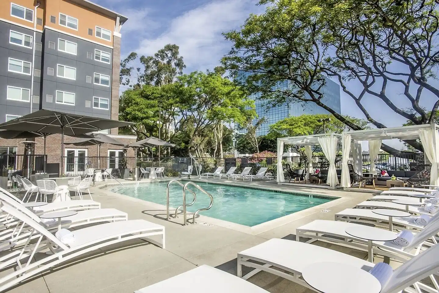 Cambria Hotel LAX Pool