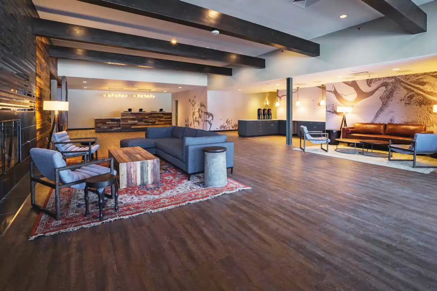 The Ridgeline Hotel Estes Park Bar