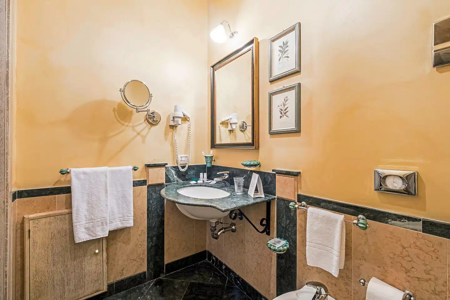 Vecchio Borgo Badezimmer