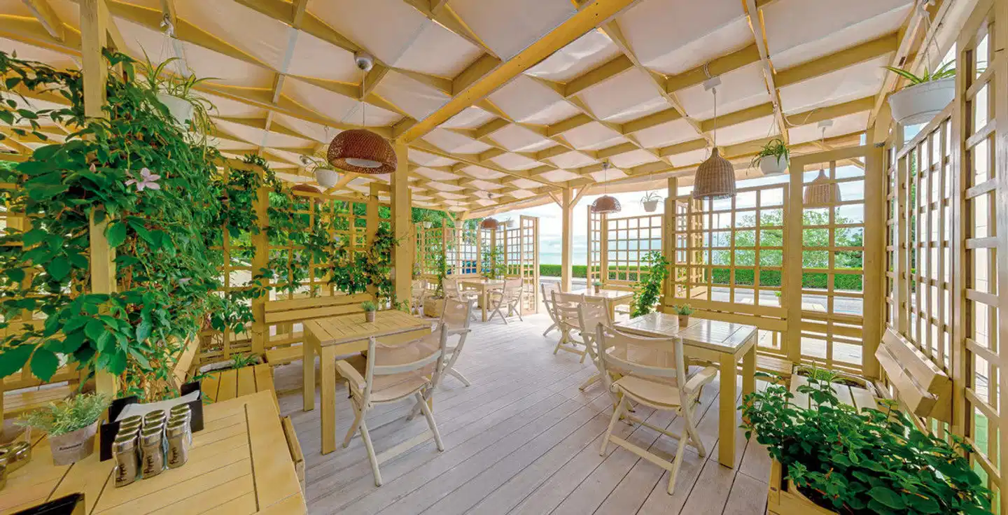 Sol Marina Palace Restaurant