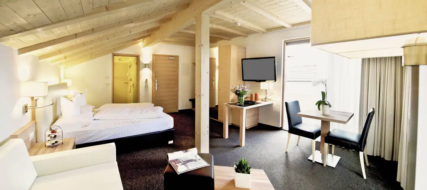 Gartenhotel Völser Hof - adults only Wohnbeispiel