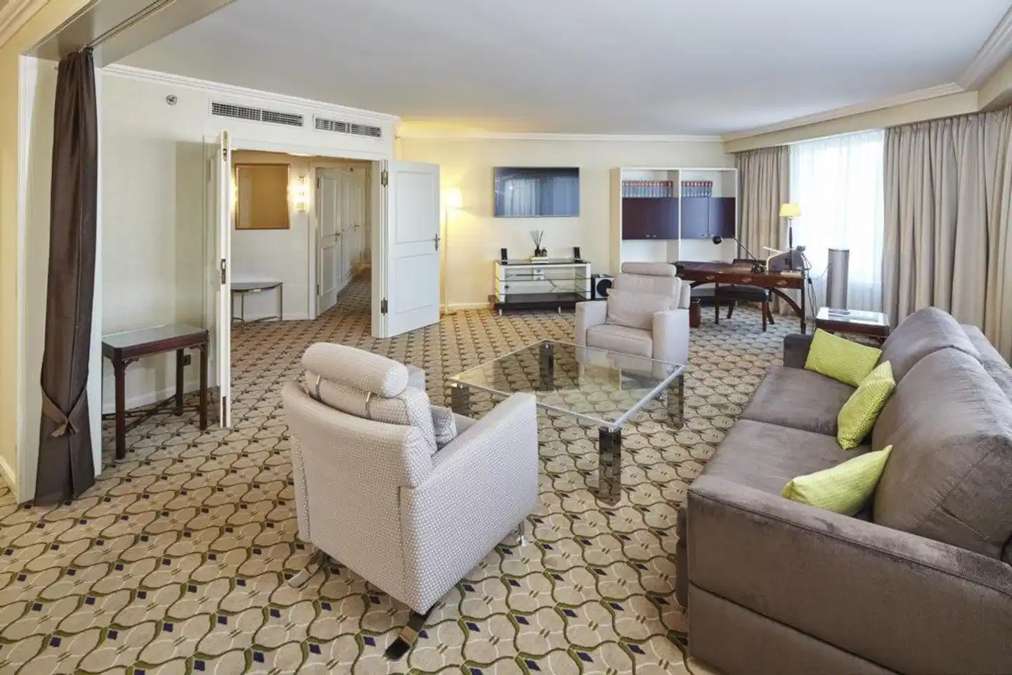 Clayton Hotel Düsseldorf Lobby