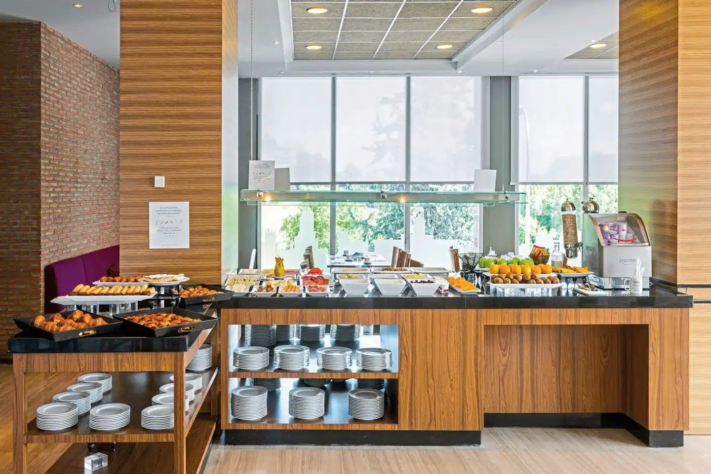 Madrid Chamartin Affiliated by Meliá Restaurant