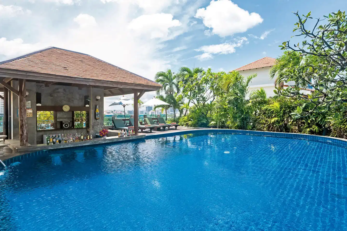 Sunshine Vista Hotel Pool