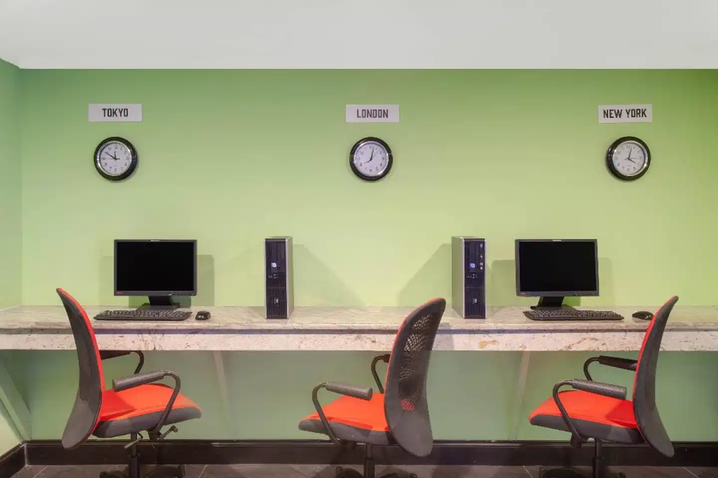 Grand Hotel Orlando at Universal Blvd Lobby