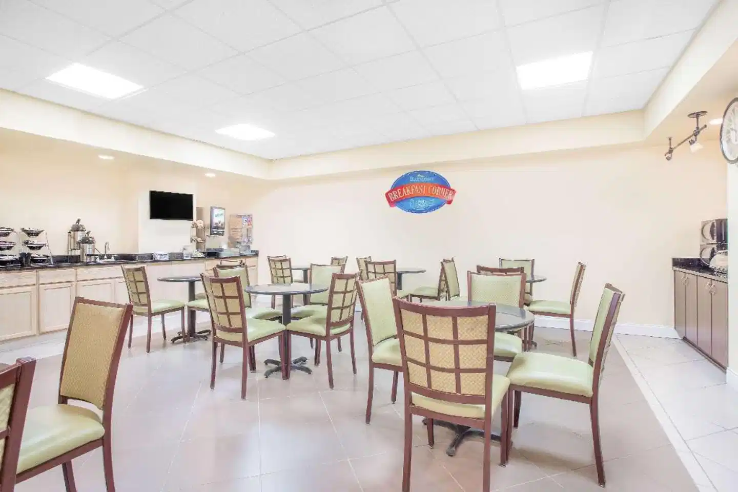 Baymont by Wyndham Augusta West Bar