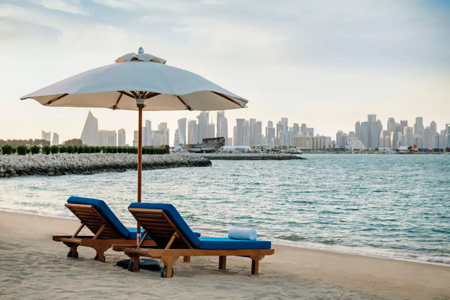 The Ritz-Carlton Sharq Village & Spa Strand