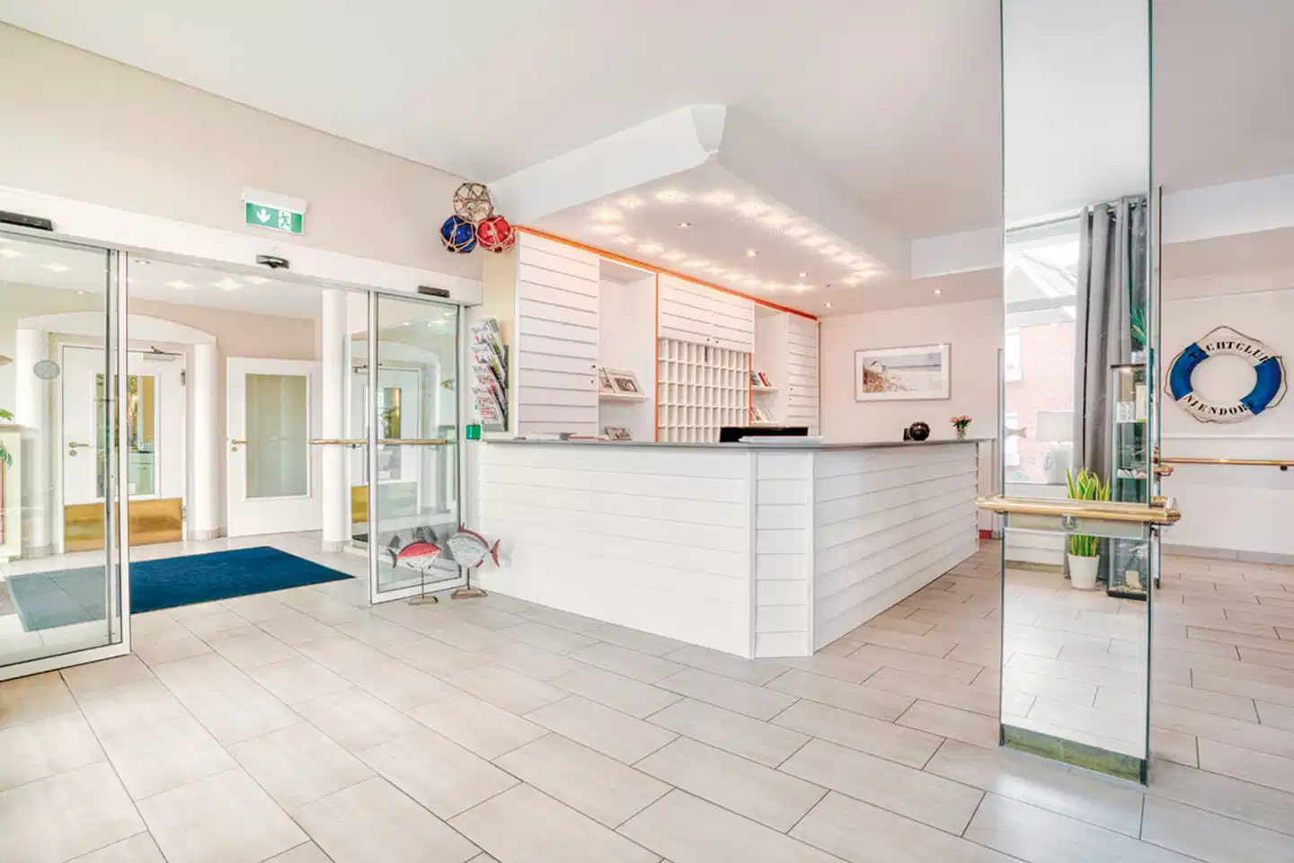 Hotel Yachtclub Lobby