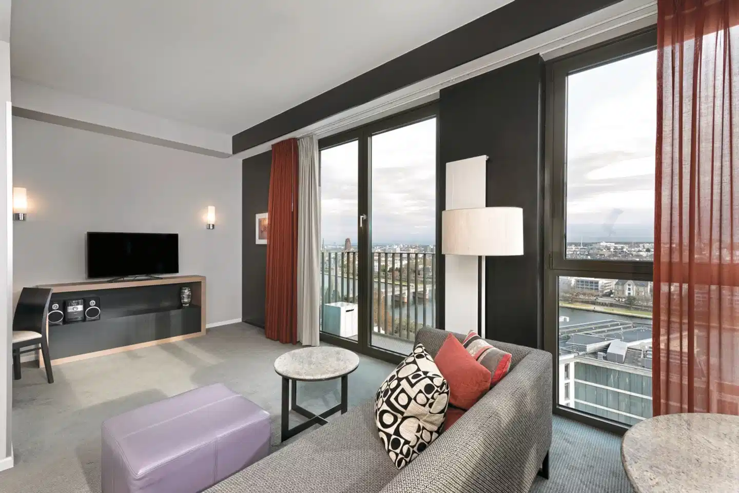 Adina Apartment Hotel Frankfurt Neue Oper Wohnbeispiel