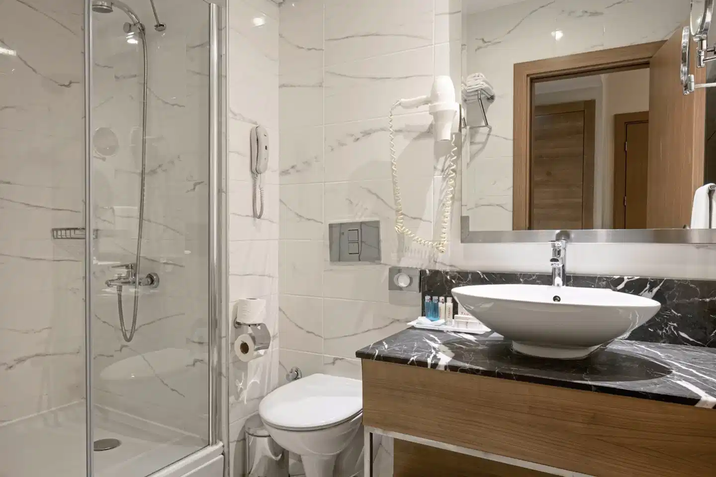 Ramada Resort Lara Badezimmer