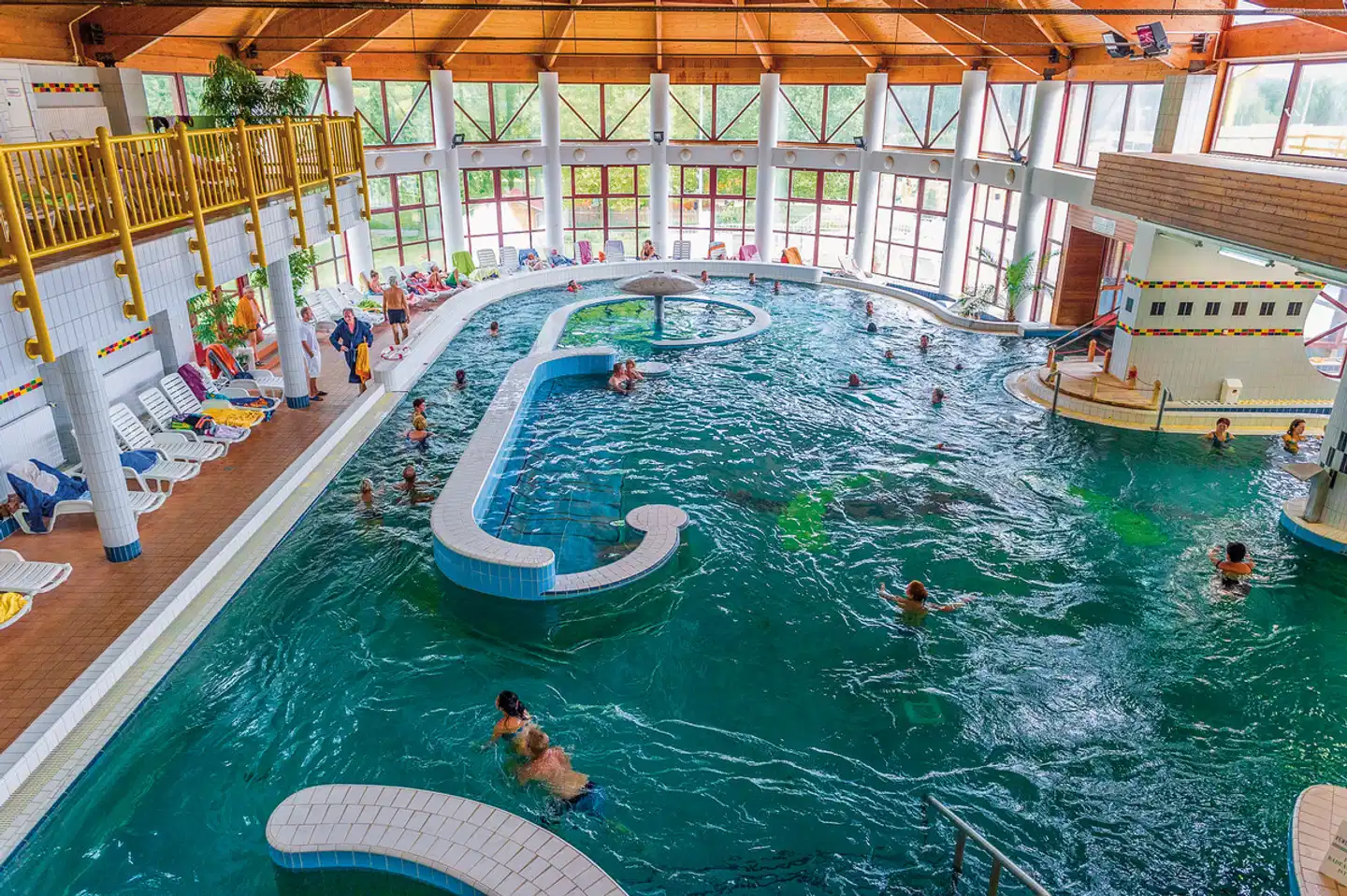 Park Inn by Radisson Zalakaros Hotel & Spa Hallenbad