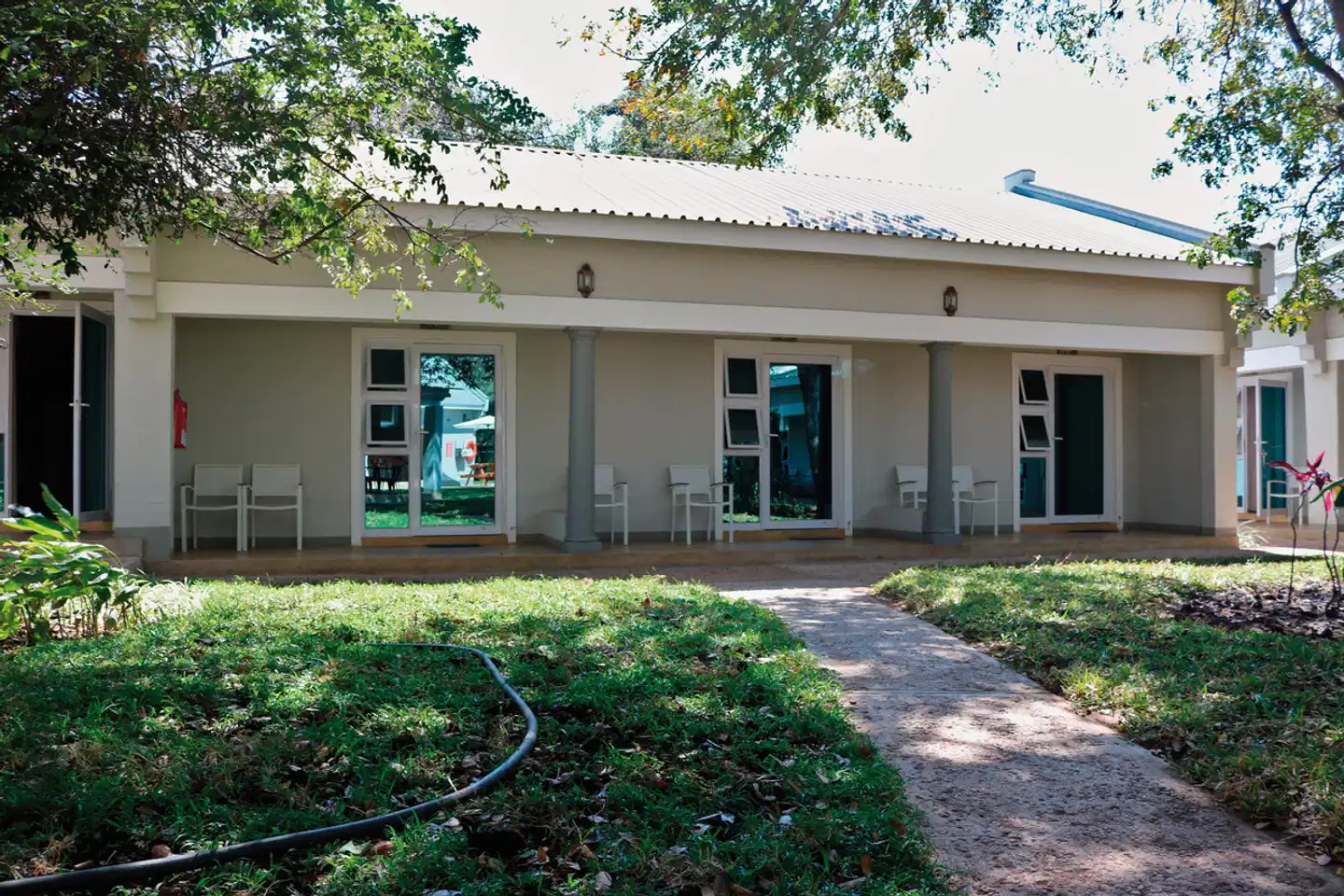 Phezulu Guest Lodge Aussenansicht