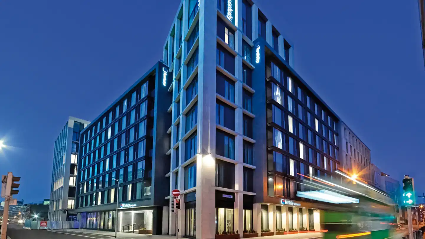 Travelodge Plus Dublin City Centre Aussenansicht