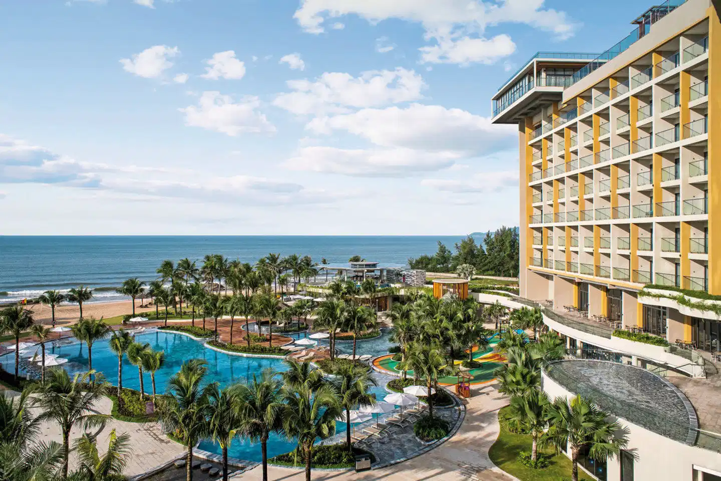 Dhawa Hotel Ho Tram Aussenansicht