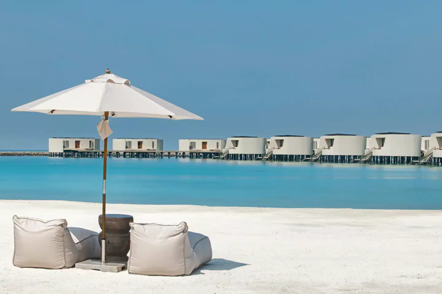 Centara Grand Lagoon Maldives Strand
