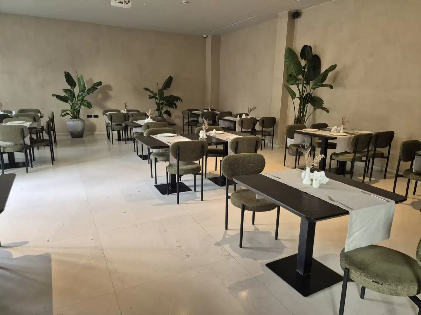 Garden Hotel CONFERENCE