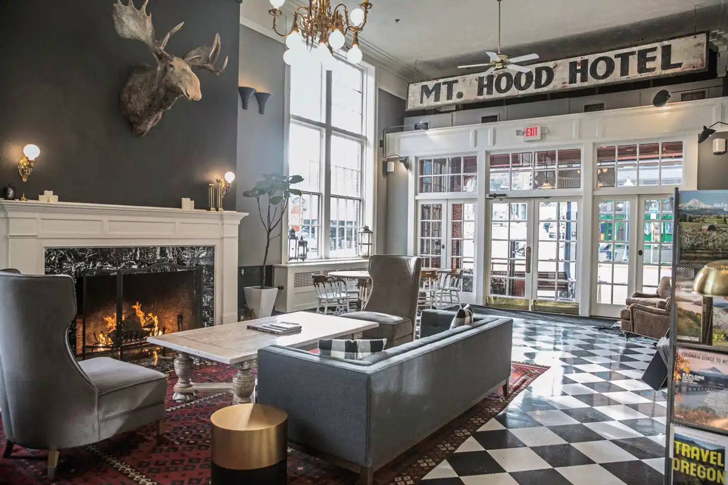 Hood River Hotel Lobby