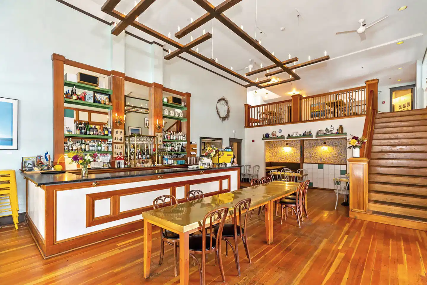 Hood River Hotel Bar