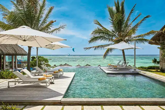 C Mauritius Pool