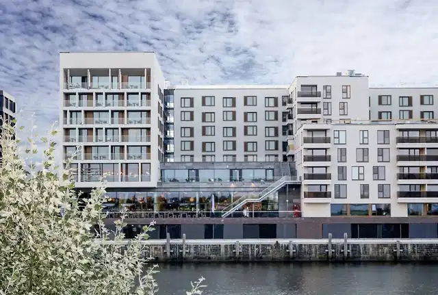 JUFA Hotel Hamburg HafenCity Aussenansicht