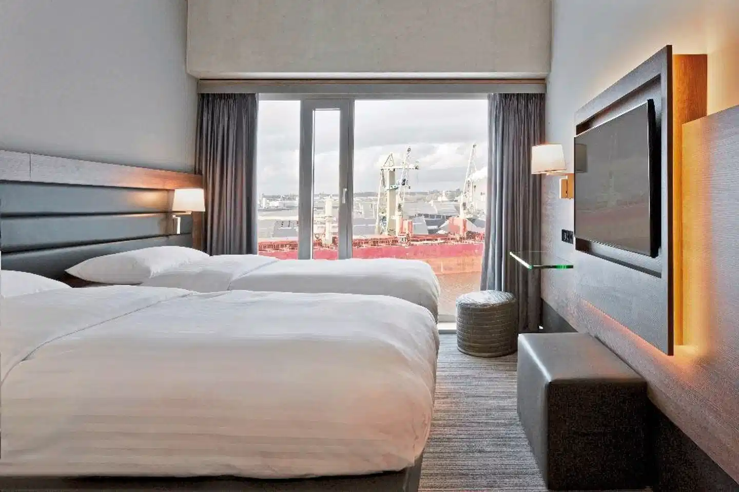 Moxy Amsterdam Houthavens Wohnbeispiel