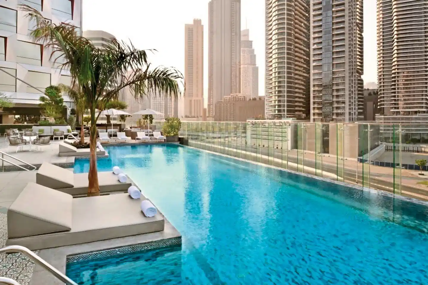 Hotel Indigo Dubai Downtown Pool