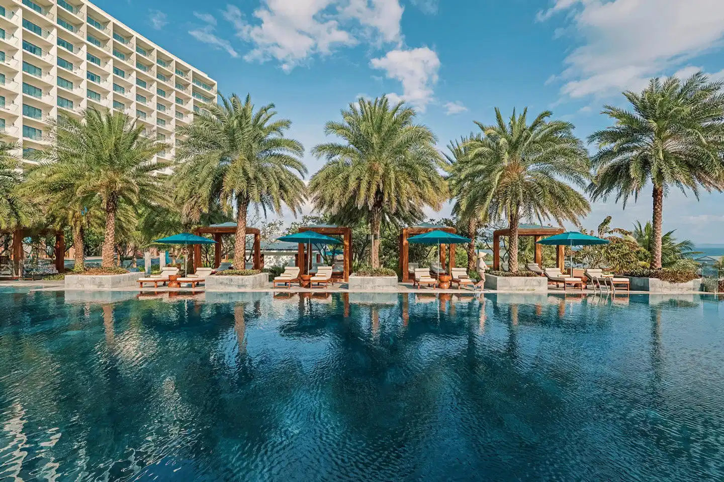 Radisson Blu Resort Cam Ranh Pool