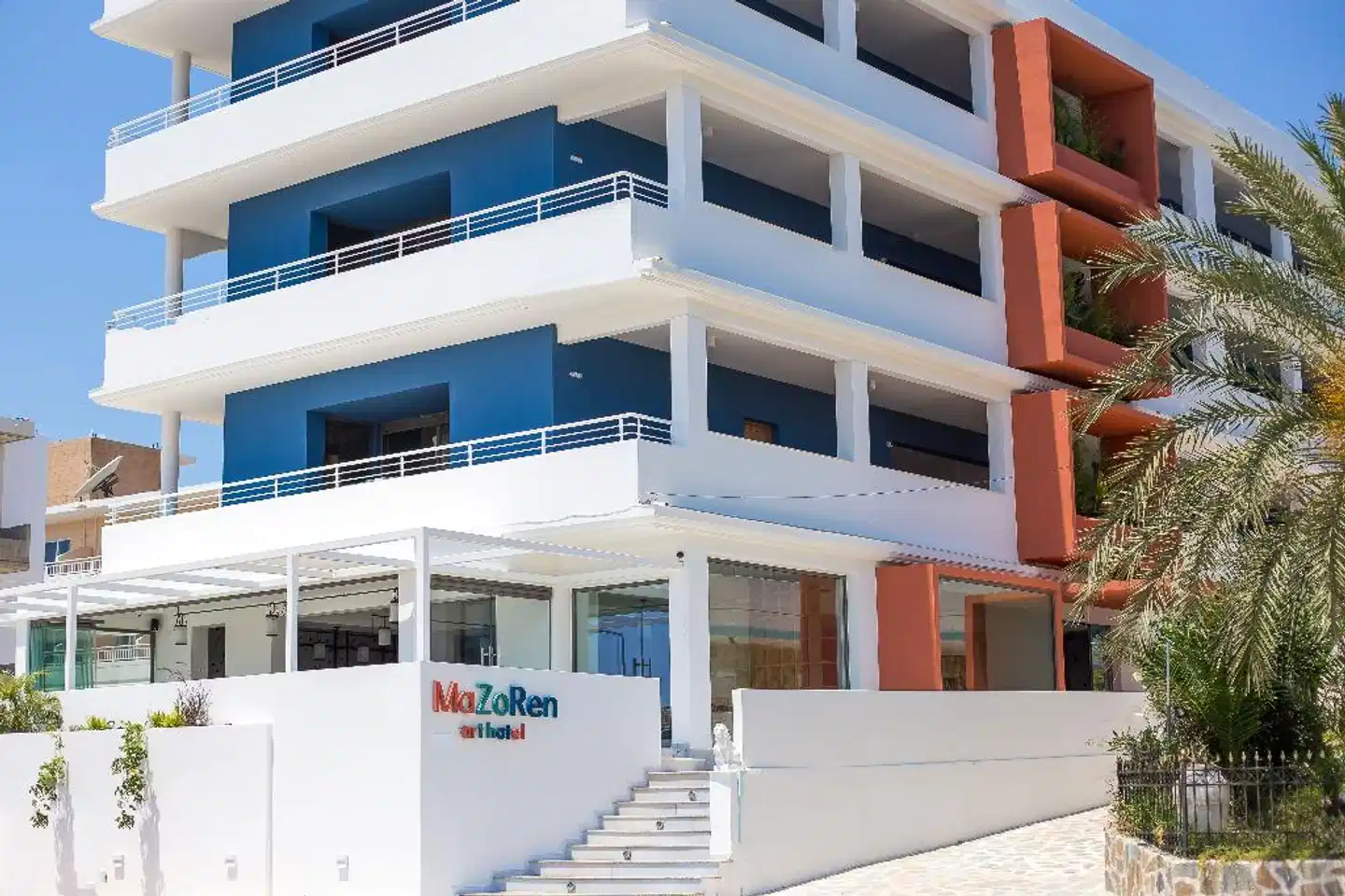 Mazoren Art Hotel Aussenansicht