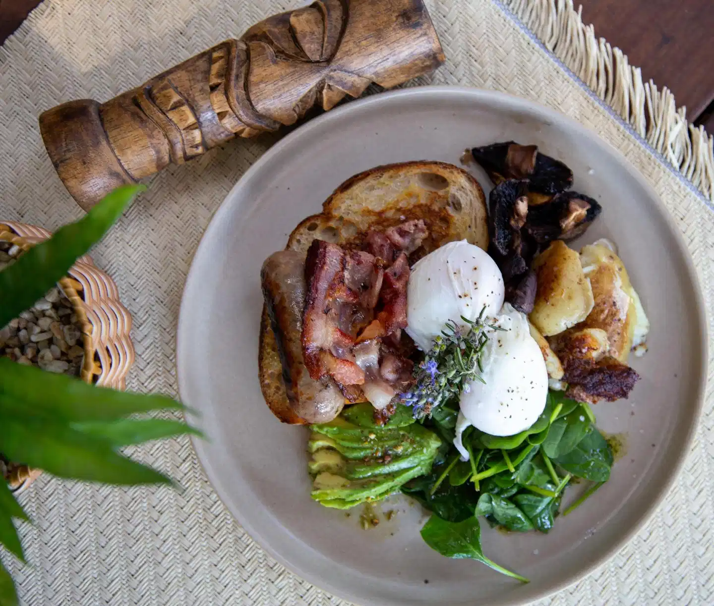 Ramada by Wyndham Queenstown Central Restaurant