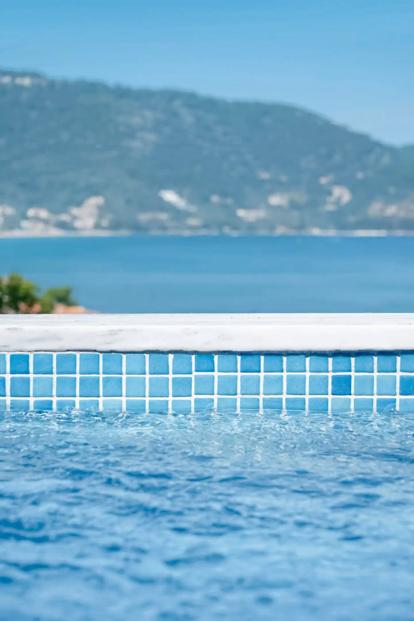 Aloe Elegant Suites Pool