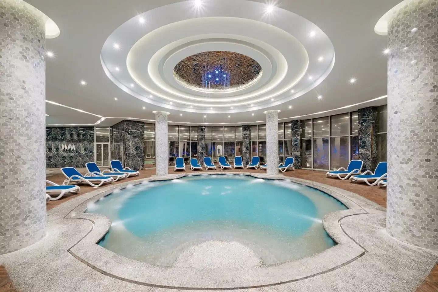 Sirena Beach Resort & Spa Hallenbad