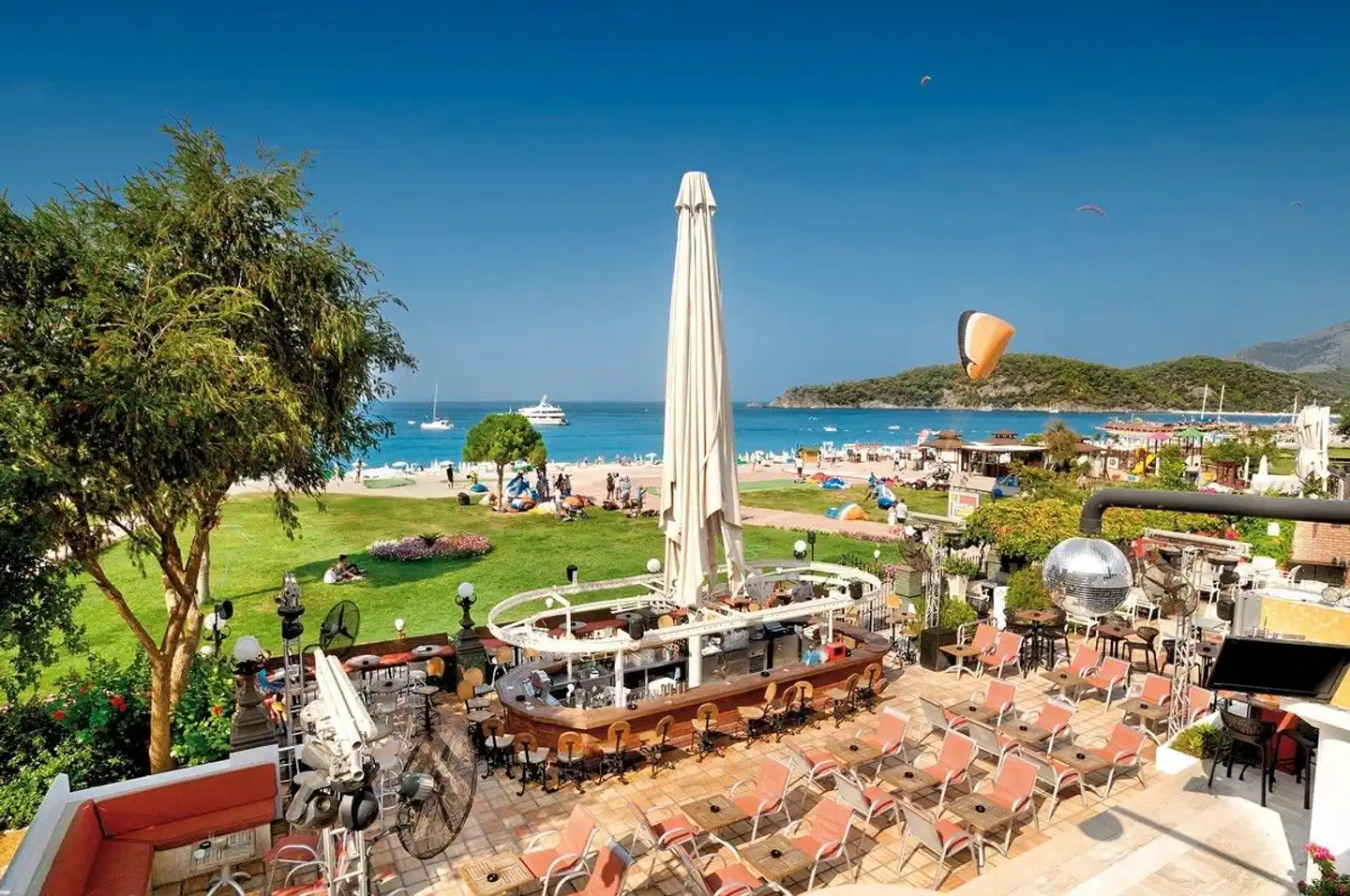Club Belcekiz Beach Hotel Terrasse