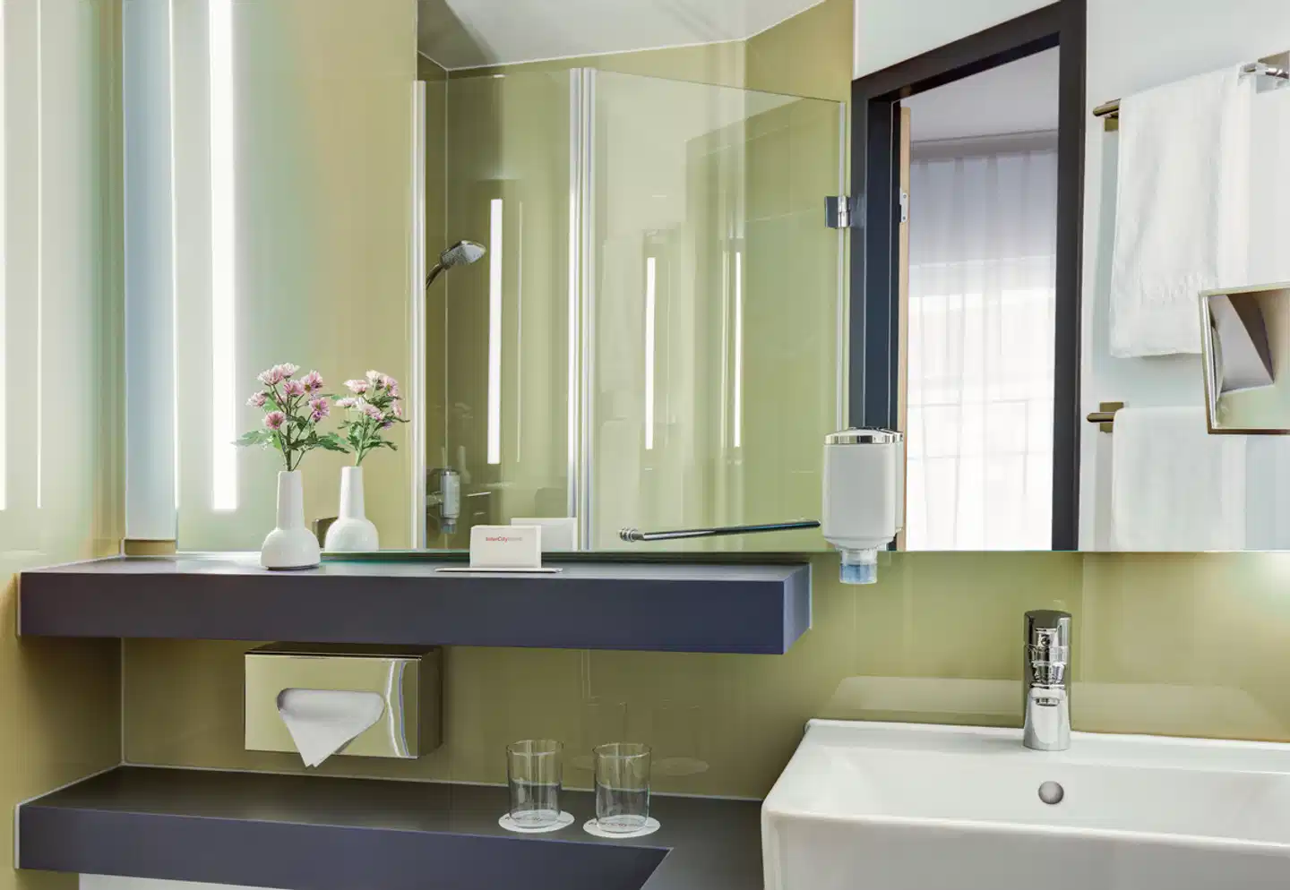 IntercityHotel Rostock Badezimmer