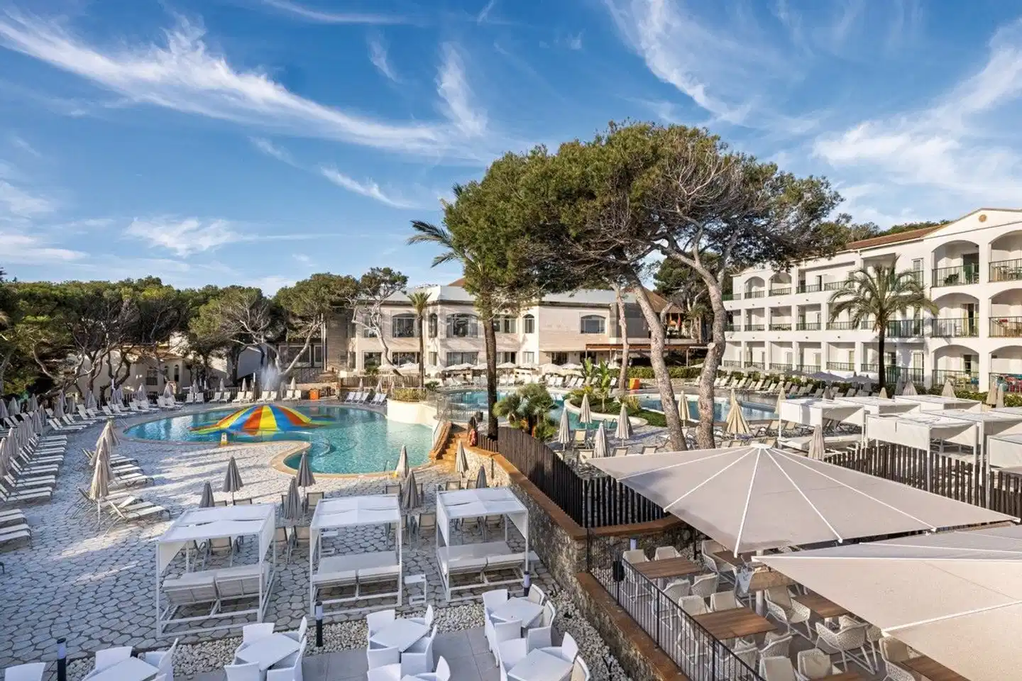 VIVA Cala Mesquida Resort & Spa Terrasse