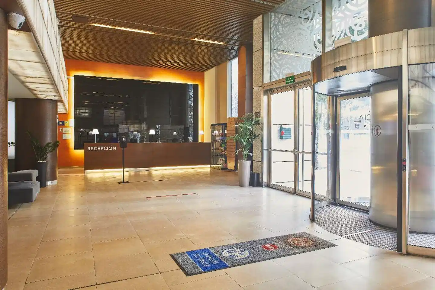 Silken Puerta Valencia Lobby