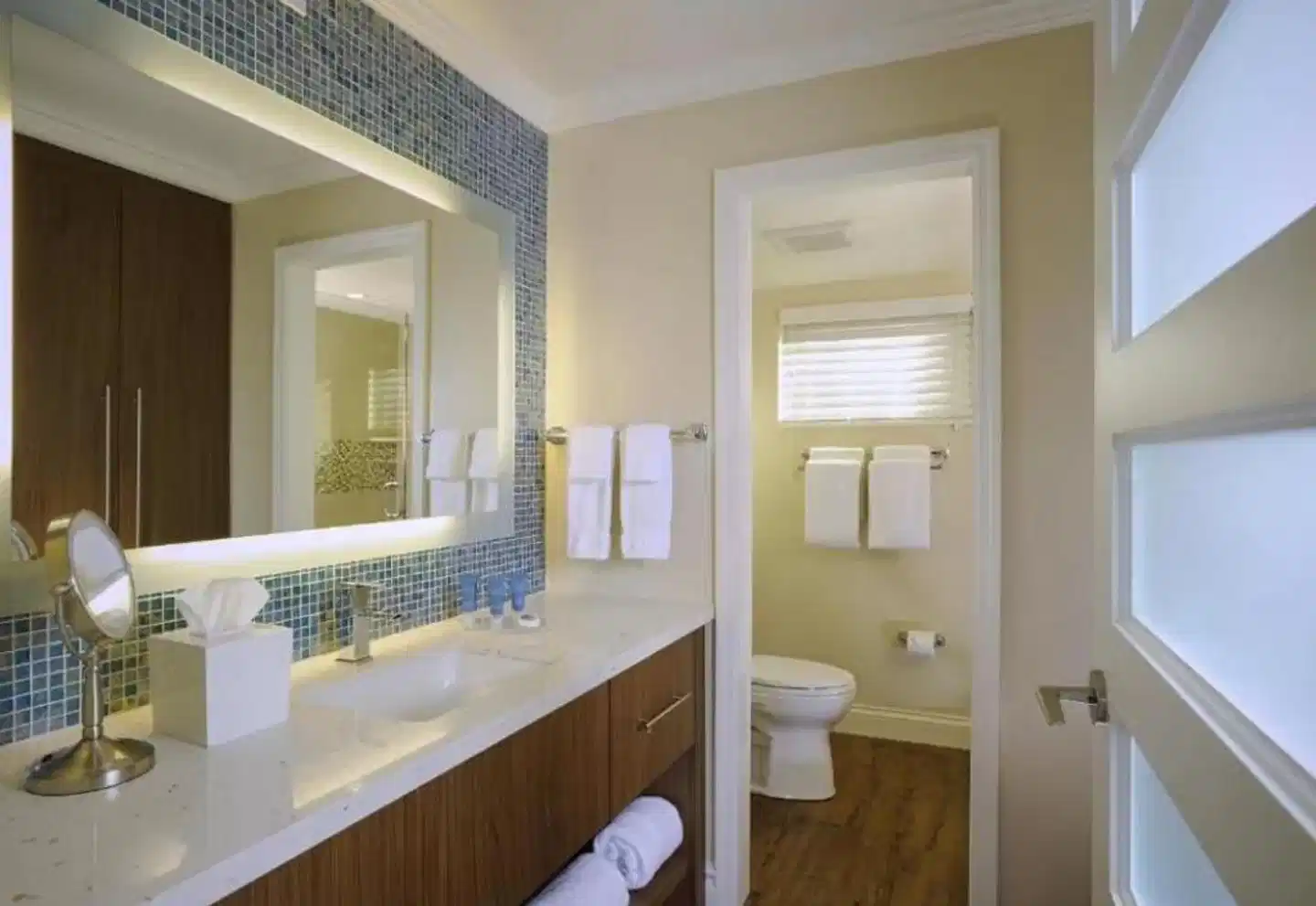 Edgewater Beach Hotel Badezimmer