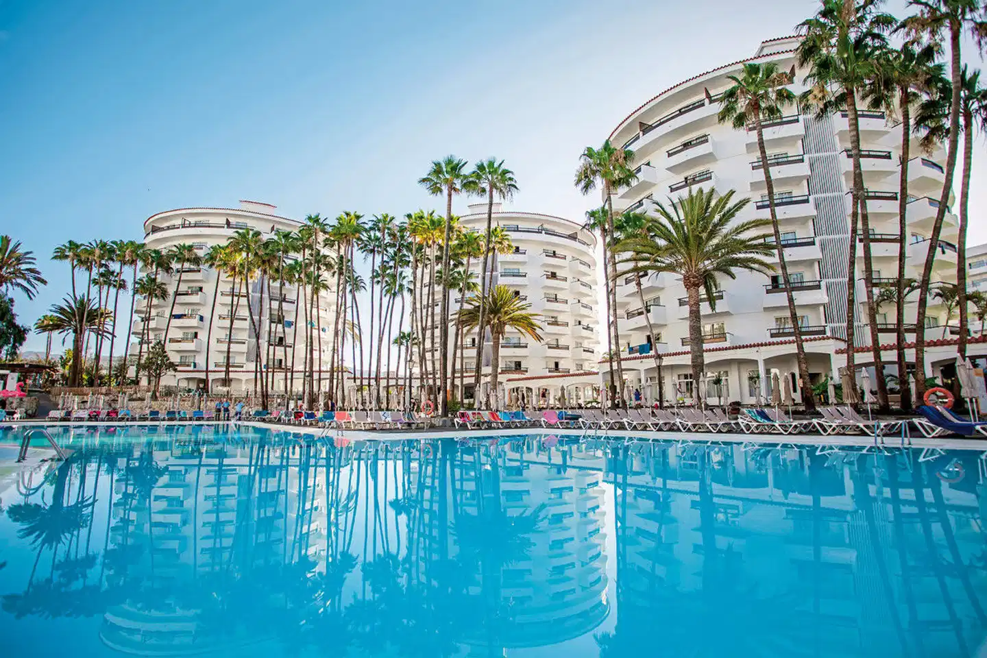 Servatur Waikiki Pool