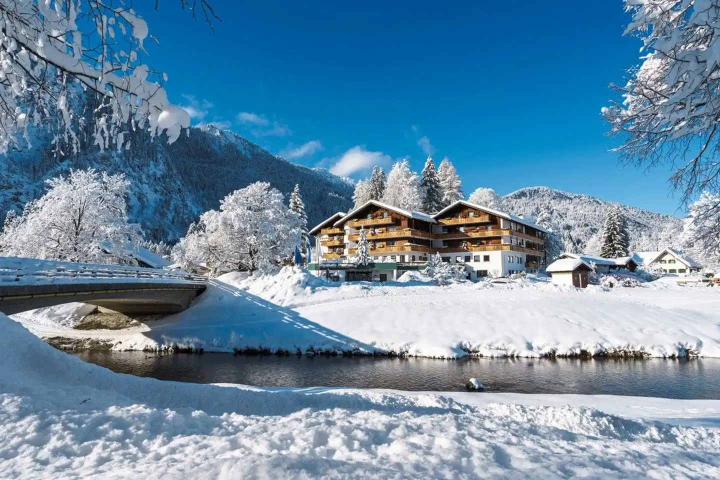 Parkhotel Sonnenhof Aussenansicht