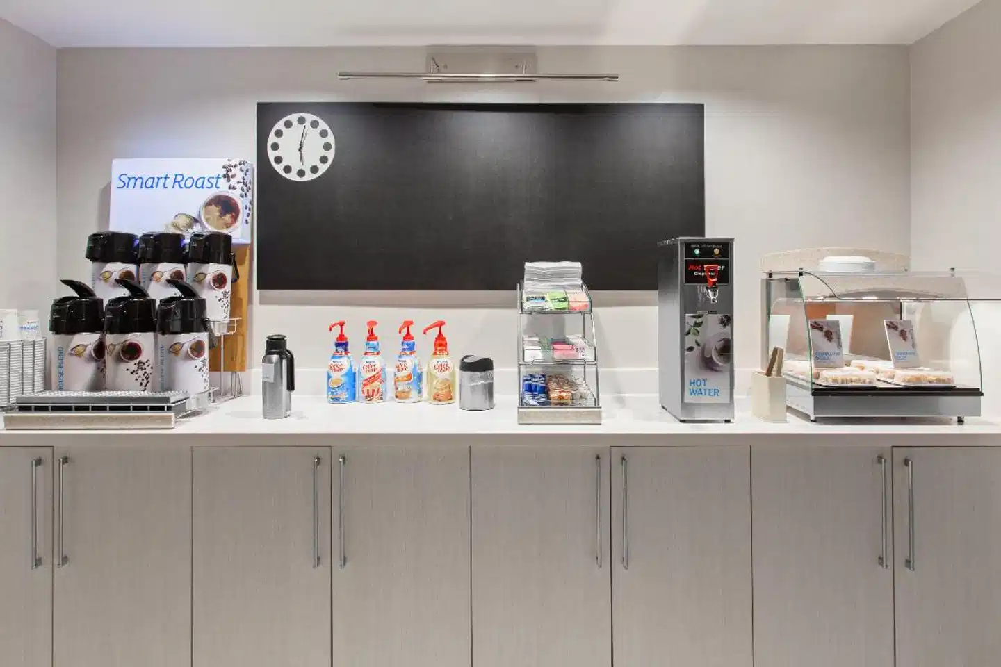 Holiday Inn Express West Los Angeles-Santa Monica Bar