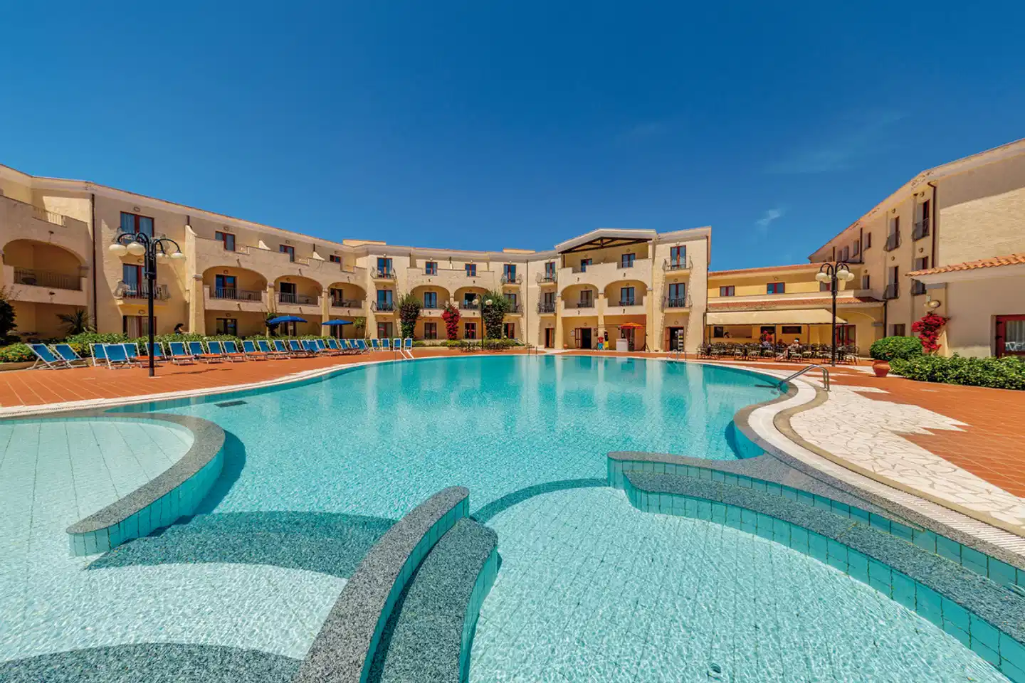 Blu Hotel Morisco Pool