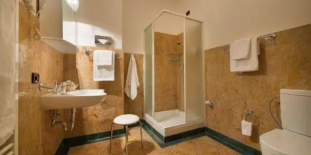 Charles Bridge Palace Badezimmer